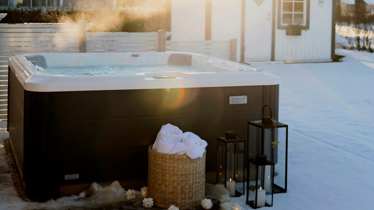 Hem 1 swebad spabad i vintermiljö