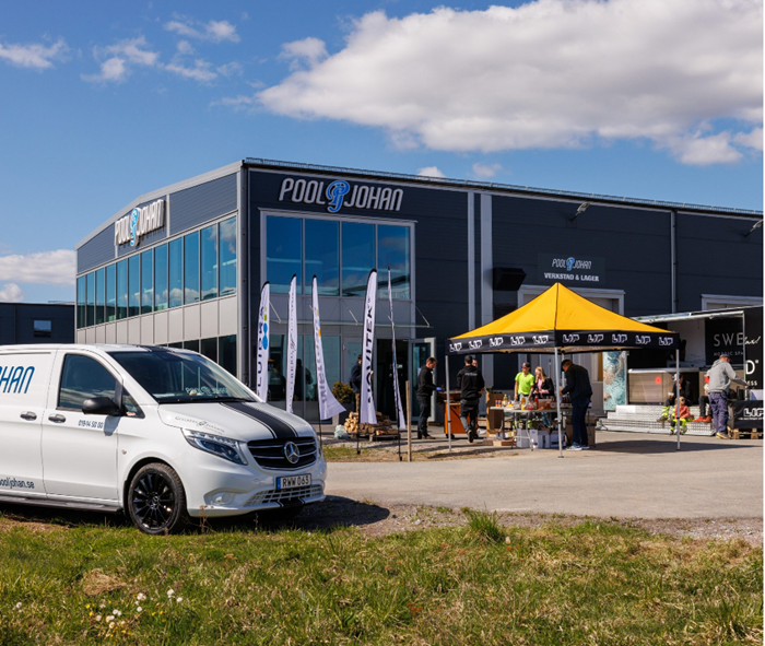 Örebro 1 Pool Johan utsida